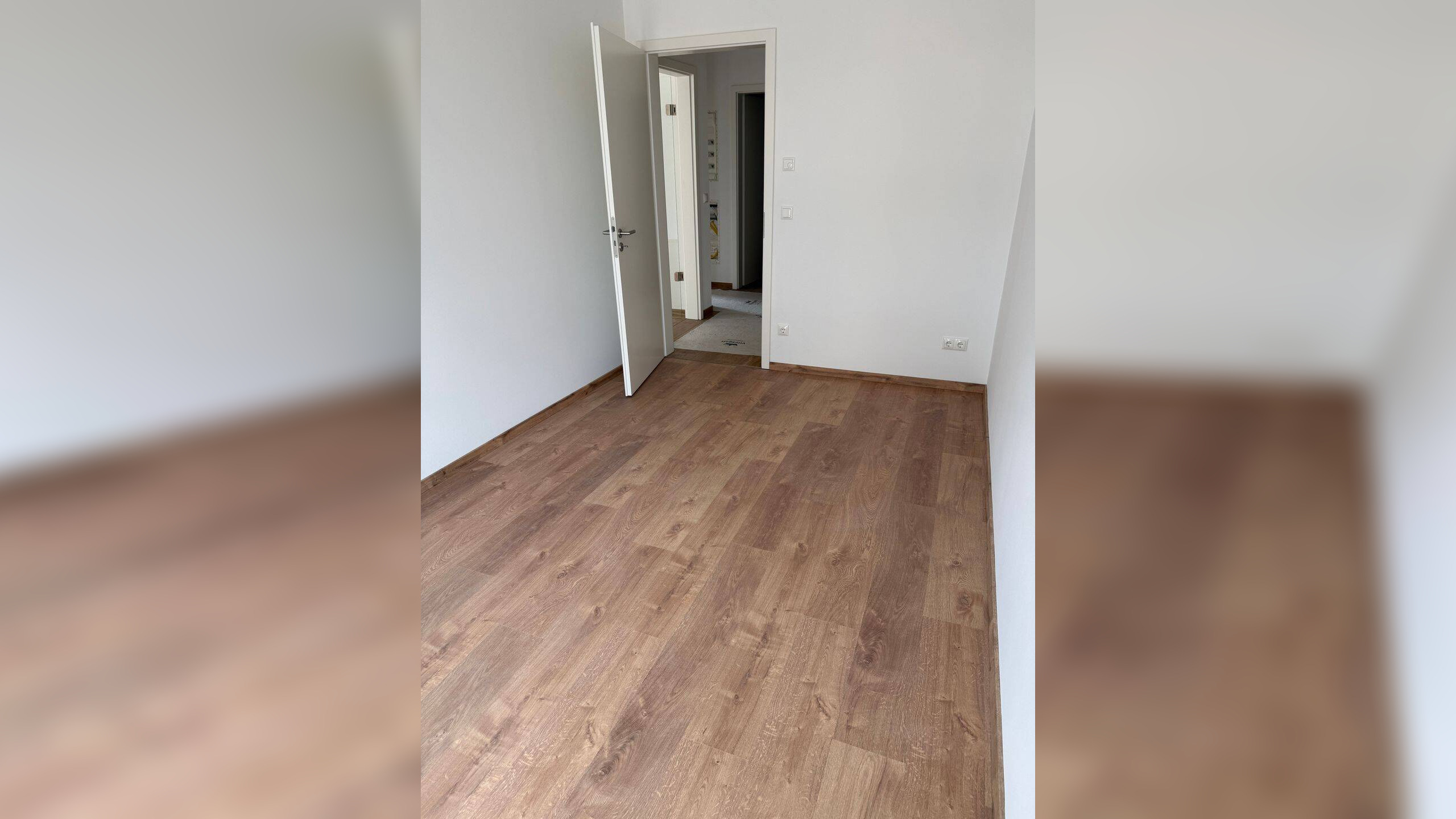 Schöne moderne 3-Zimmerwohnung mit großem Balkon in Dresden-Klotzsche – Erstbezug – 1109 Dresden – Vorschaubild 3
