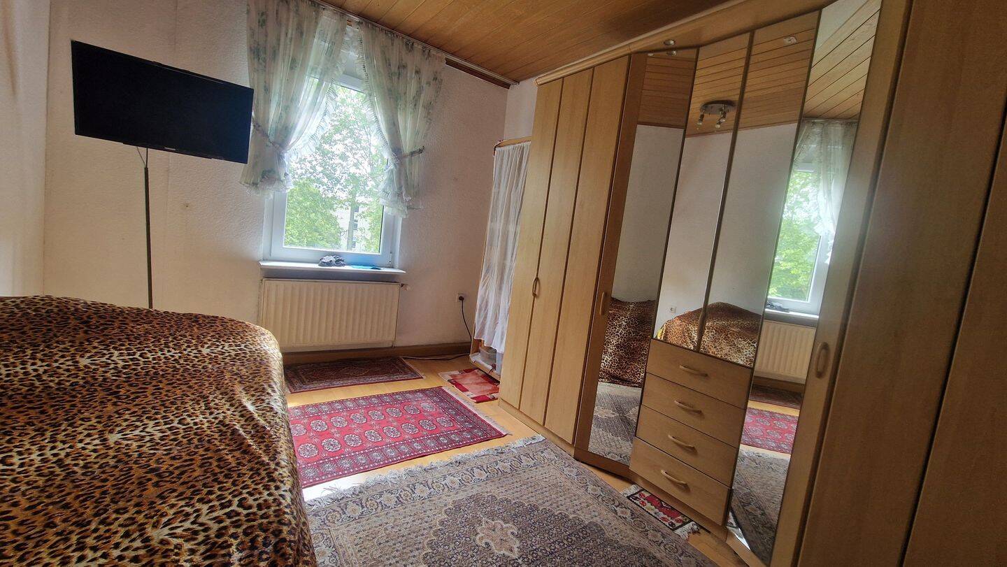 Charmante 3-Zimmer-Altbauwohnung mit Dachboden-Zimmer in Stuttgart Nord – 70191 Stuttgart – Vorschaubild 3