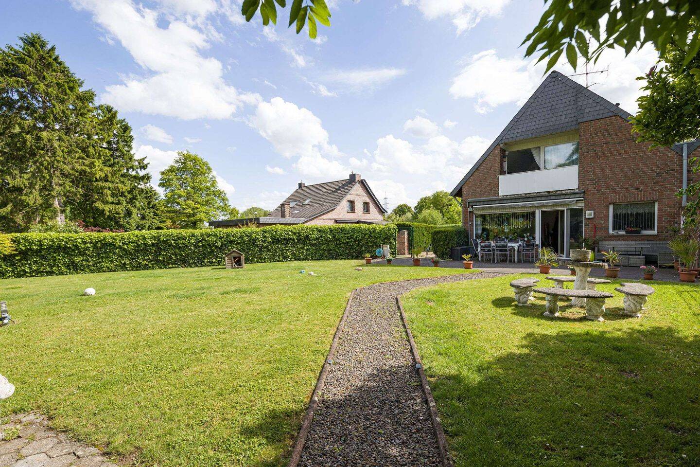 KR-Hüls: tolles 2FH mit schönem Garten, Keller und Garage – 47839 Krefeld – Vorschaubild 3