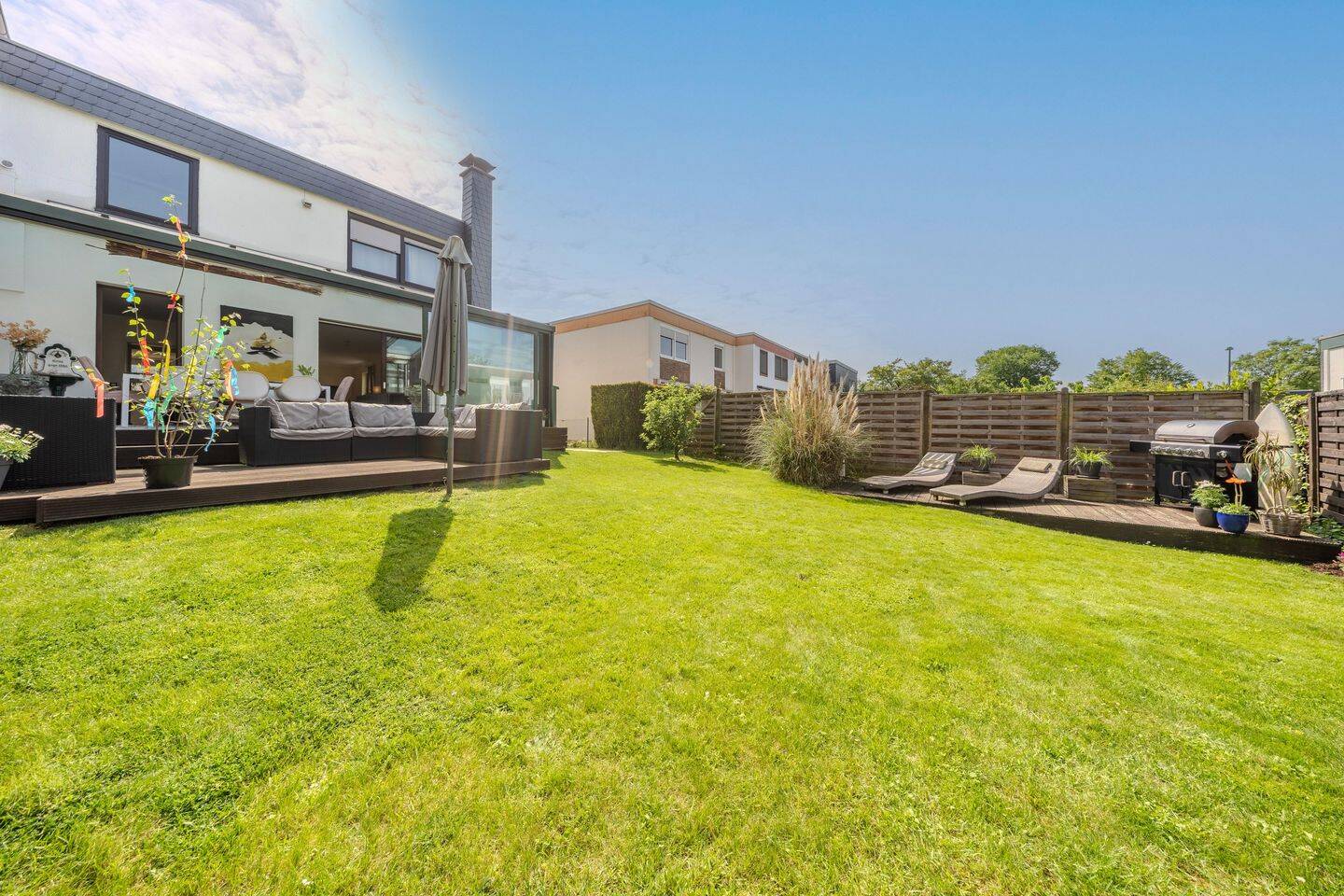Charmantes Familiendomizil in Bestlage von Rondorf: 109m² Wfl. + 21m² Wintergarten mit Kaminofen – 50997 Köln – Vorschaubild 3