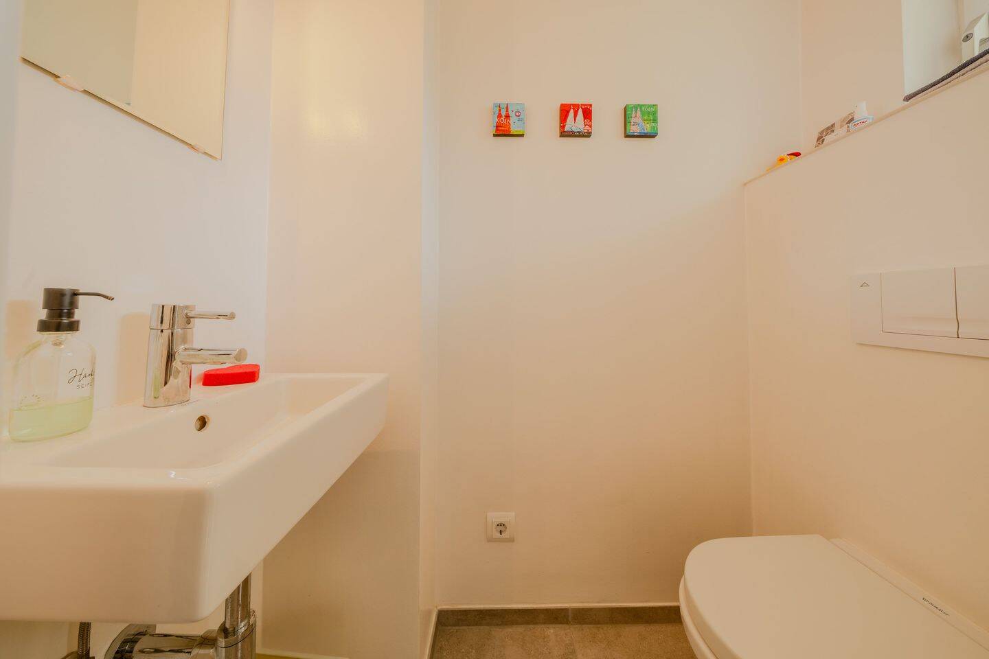 Charmantes Familiendomizil in Bestlage von Rondorf: 109m² Wfl. + 21m² Wintergarten mit Kaminofen – 50997 Köln – Vorschaubild 4