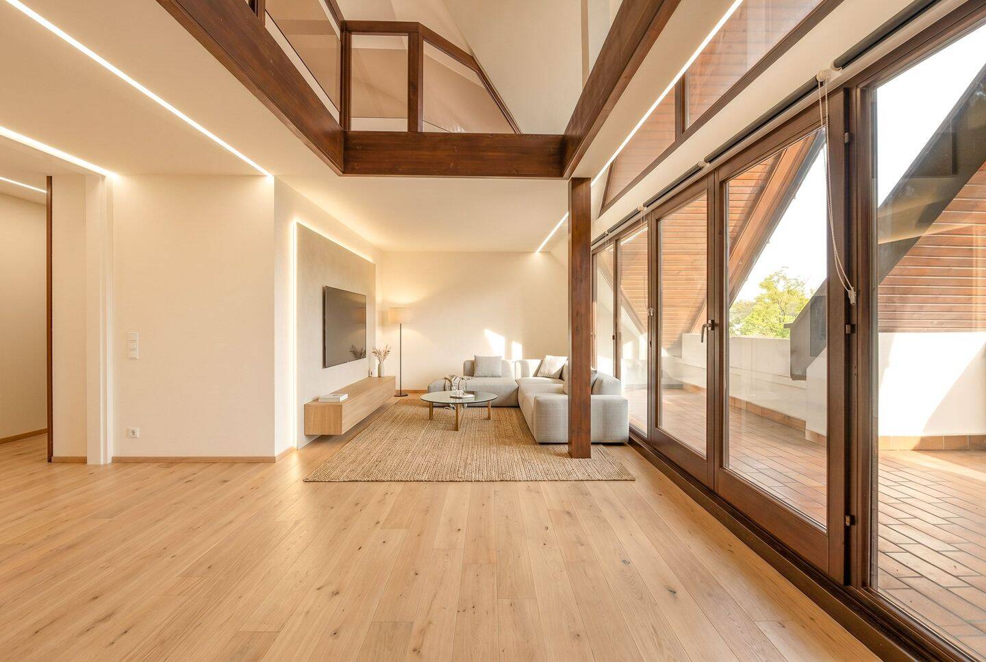 Charmante Galerie-Wohnung auf zwei Ebenen – Offenes Raumkonzept in ruhiger Lage – 70439 Stuttgart – Vorschaubild 3