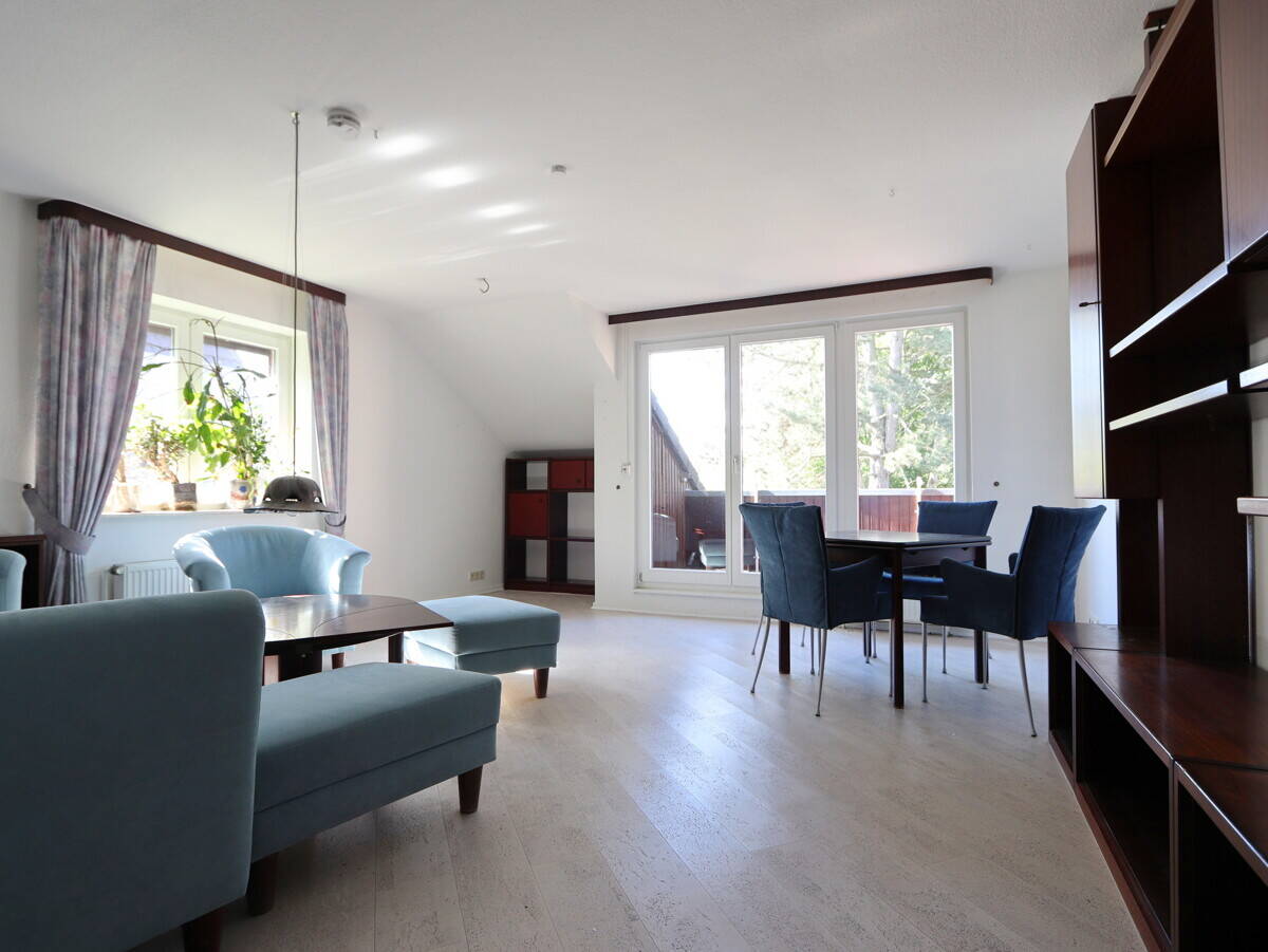 Komfortable 3-Zi. Wohnung mit Loggia und Garage in ruhiger Lage in Hamburg-Billstedt – 22119 Hamburg – Vorschaubild 3