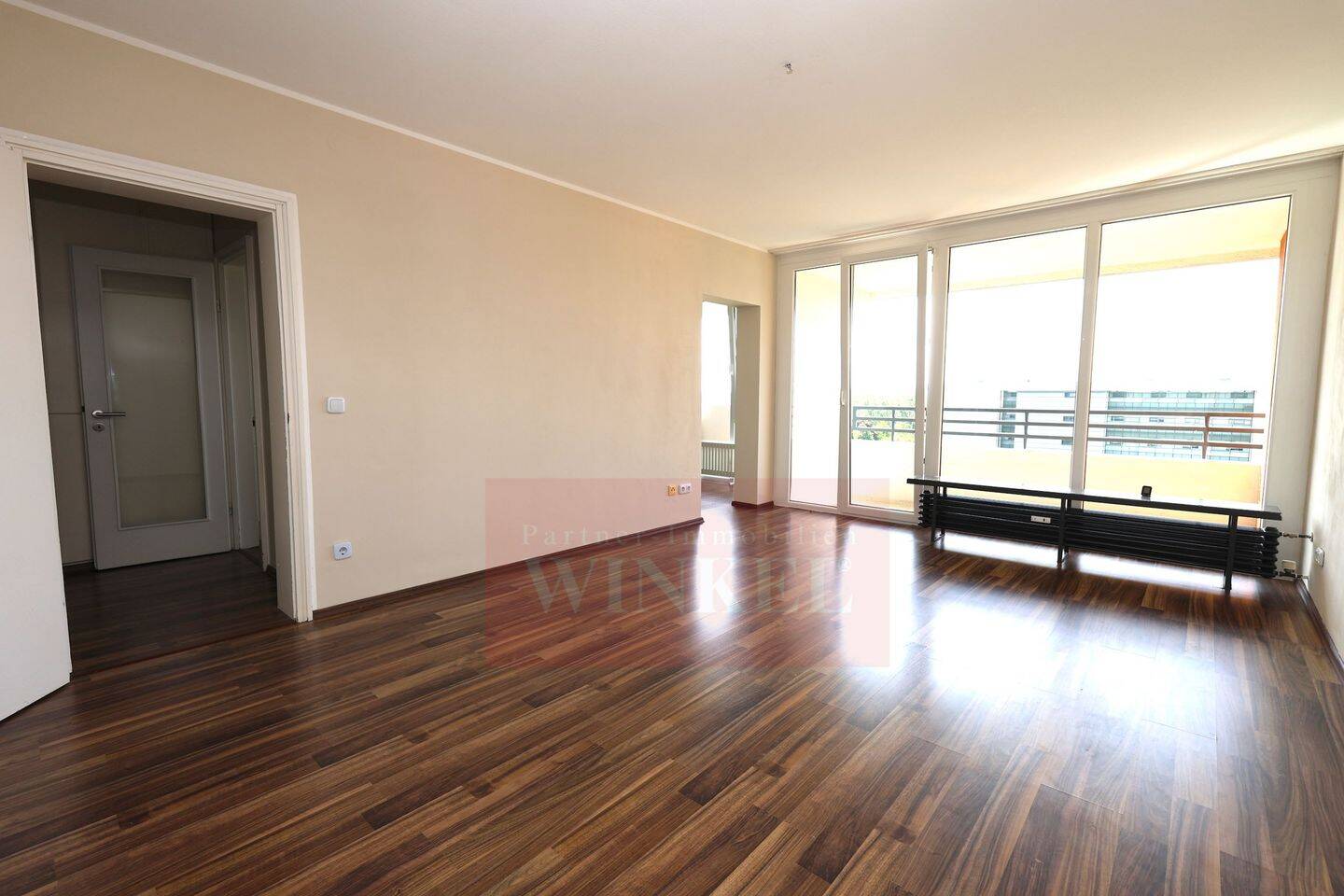Helle 2-Zimmerwohnung mit Loggia, Einbauküche, Wannenbad und Außenstellplatz -Heiderhof- – 53177 Bonn – Vorschaubild 3