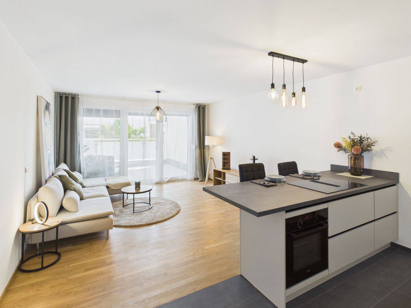 Moderne 2-Zimmer-Erstbezug mit großzügigem Südbalkon in attraktiver Lage von Fürth – 90763 Fürth – Vorschaubild 3