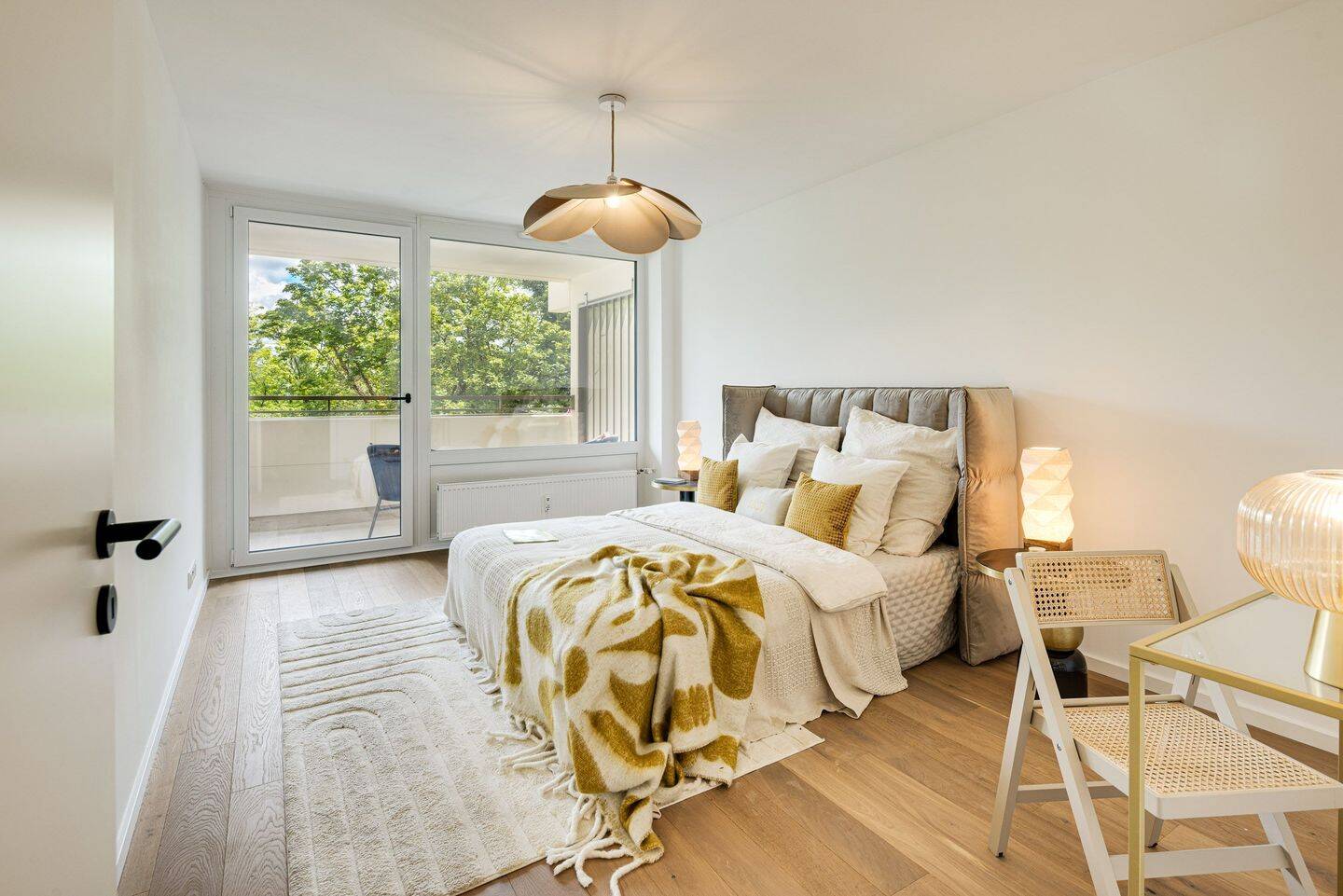 Design trifft Komfort – 2-Zimmer-Loftwohnung am grünen Isarufer – 80469 München – Vorschaubild 3