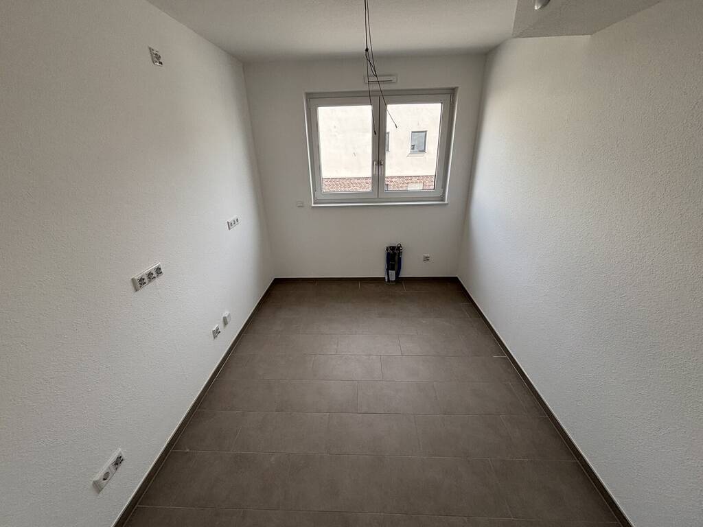 Bei VIVAWEST die Sonnenstrahlen auf der eigenen Terrasse genießen. – 44135 Dortmund – Vorschaubild 3