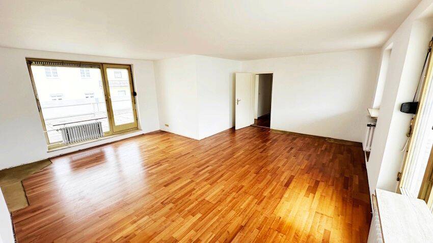 Penthousewohnung! Große 5-Zimmer-Wohnung mit 2 Dachterrassen in guter Lage in München-Neuhausen – 80636 München – Vorschaubild 3
