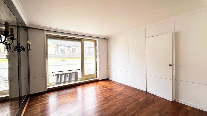 Penthousewohnung! Große 5-Zimmer-Wohnung mit 2 Dachterrassen in guter Lage in München-Neuhausen – 80636 München – Vorschaubild 4