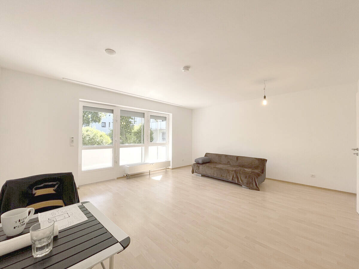 Renovierte 39 m² Süd-Balkon-Whg. + 18 m² Hobbyraum mit Bad & Küche direkt drunter, ruhige Gartenlage – 80997 München – Vorschaubild 3