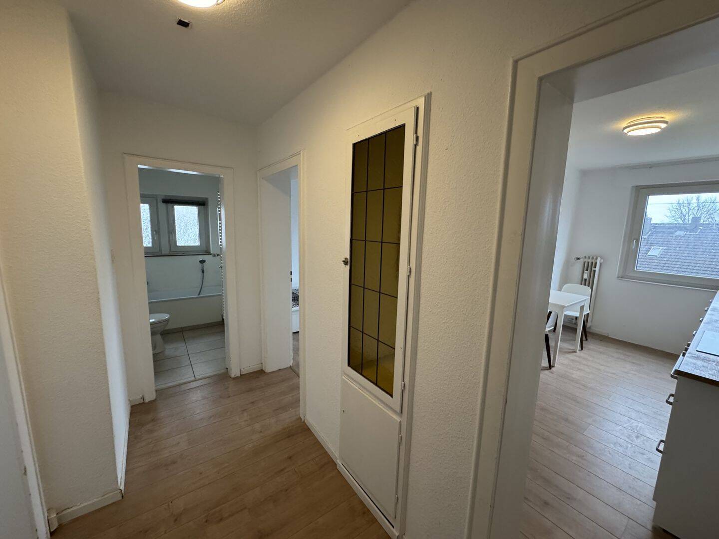 Möblierte 2-Zimmerstadtwohnung in Bielefeld – Ideal für WG – 33604 Bielefeld – Vorschaubild 3