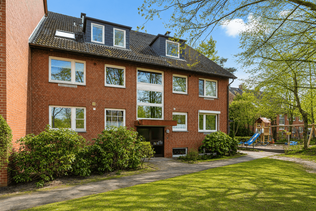 Courtagefrei: Außergewöhnlich viel Raum unter dem Dach – 141 m² Wohnung plus ca. 50 m² ausbau… – 22559 Hamburg – Vorschaubild 3