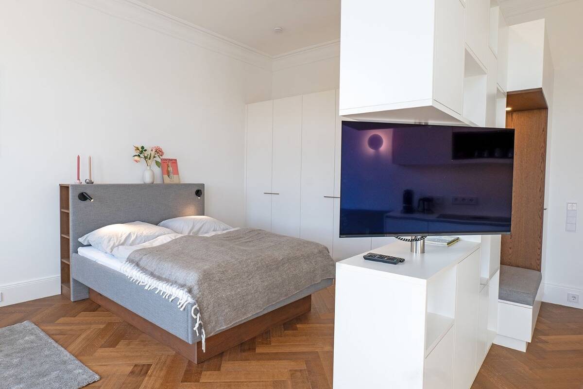 Möbliertes Luxusapartment im Lehel direkt am Englischen Garten und der Isar – München – Vorschaubild 3