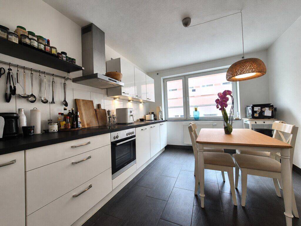 Top modernisierte, vermietete 2-Zimmer-Wohnung in bester Aachener City-Lage – 52062 Aachen – Vorschaubild 3