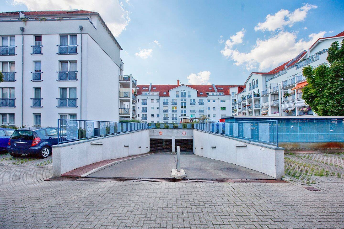 Magdeburg – interessante 2-Raumwohnung mit großem Balkon, Aufzug, Wanne und Stellplatz-option – Magdeburg – Vorschaubild 5