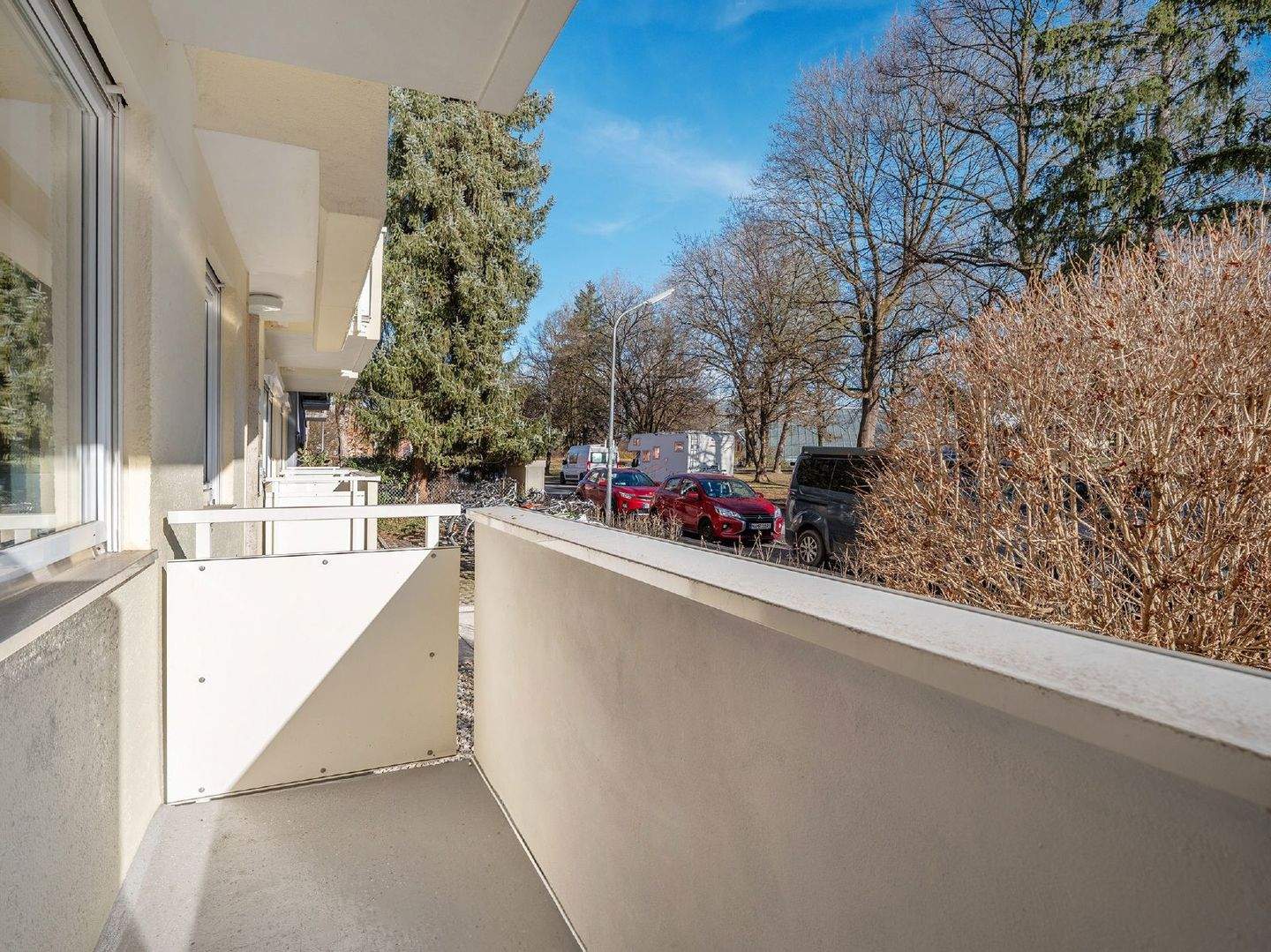 MAIER – U-Bahnlage! Bezugsfreies Appartement mit Parkblick! – 81547 München – Vorschaubild 3