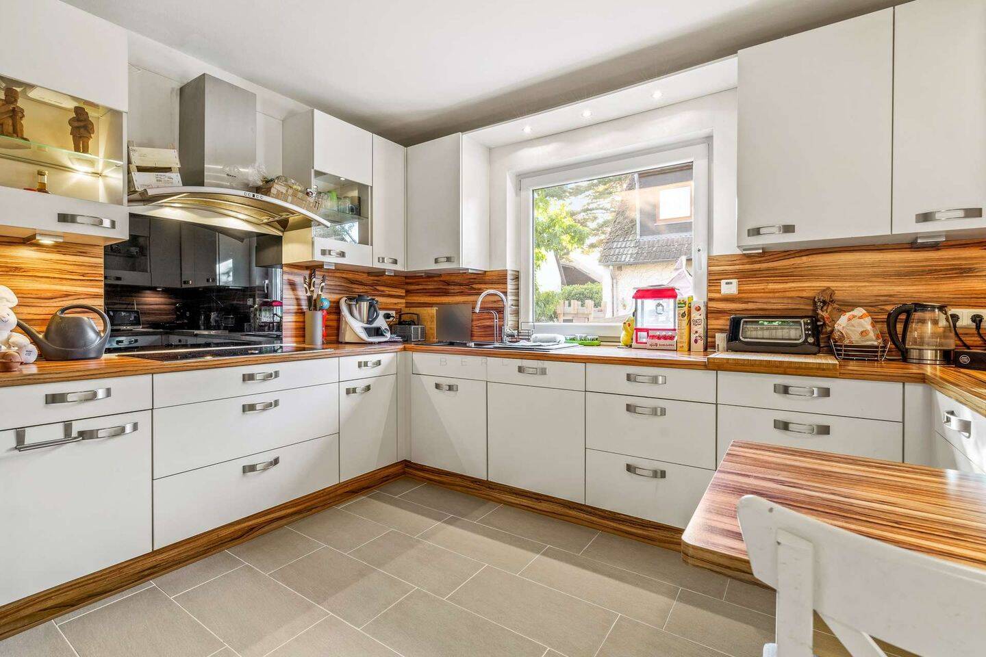 Familiengerechtes und lichtdurchflutetes Einfamilienhaus mit Doppelgarage und Garten in bester Lage – 12355 Berlin – Vorschaubild 4