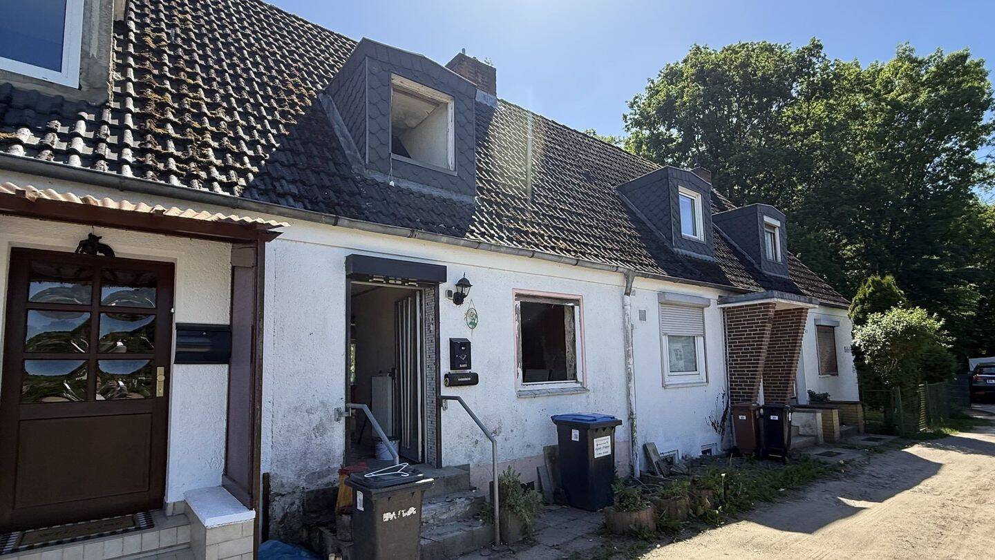 Sanierungsbedürftiges Reihenhaus – 23569 Lübeck – Vorschaubild 3