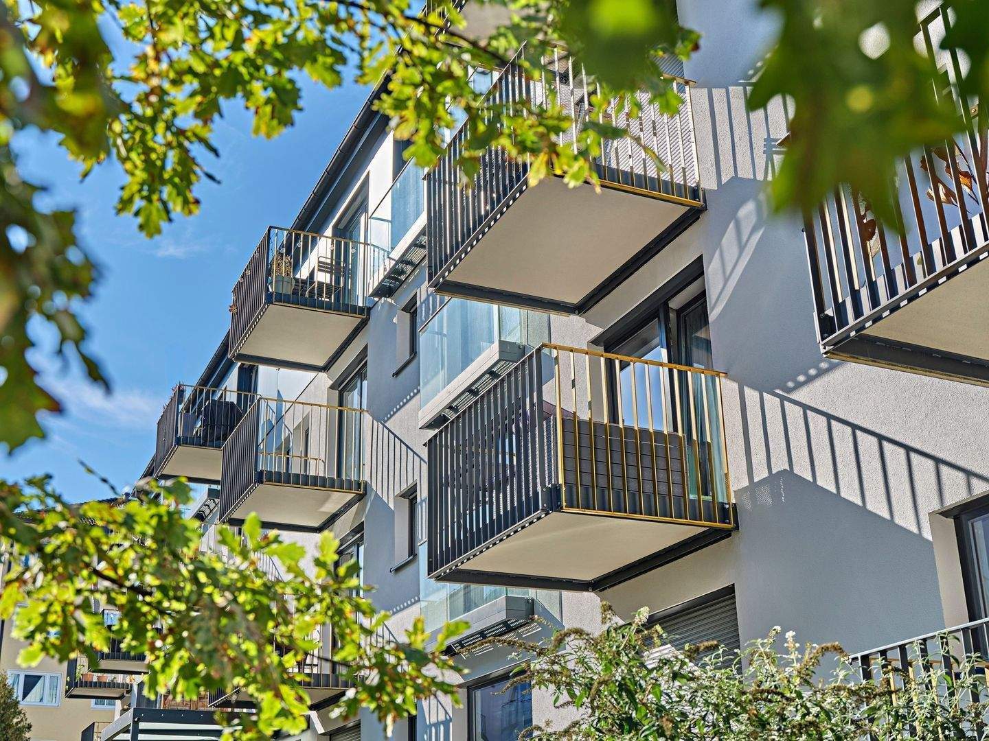 SCHWABINGER GERBERHÖFE: Familienfreundliche 3-Zi.-Wohnung mit 2 Balkonen am Olympiapark – 80809 München – Vorschaubild 3