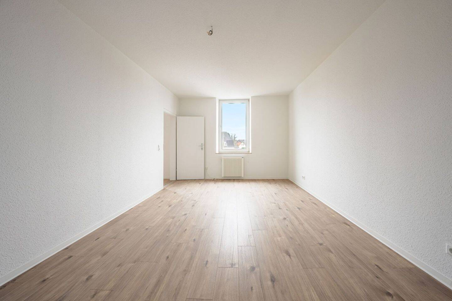 Modernisierte 4-Zimmer-Wohnung mit exklusivem Garten und Ausbaupotenzial – 44388 Dortmund – Vorschaubild 3
