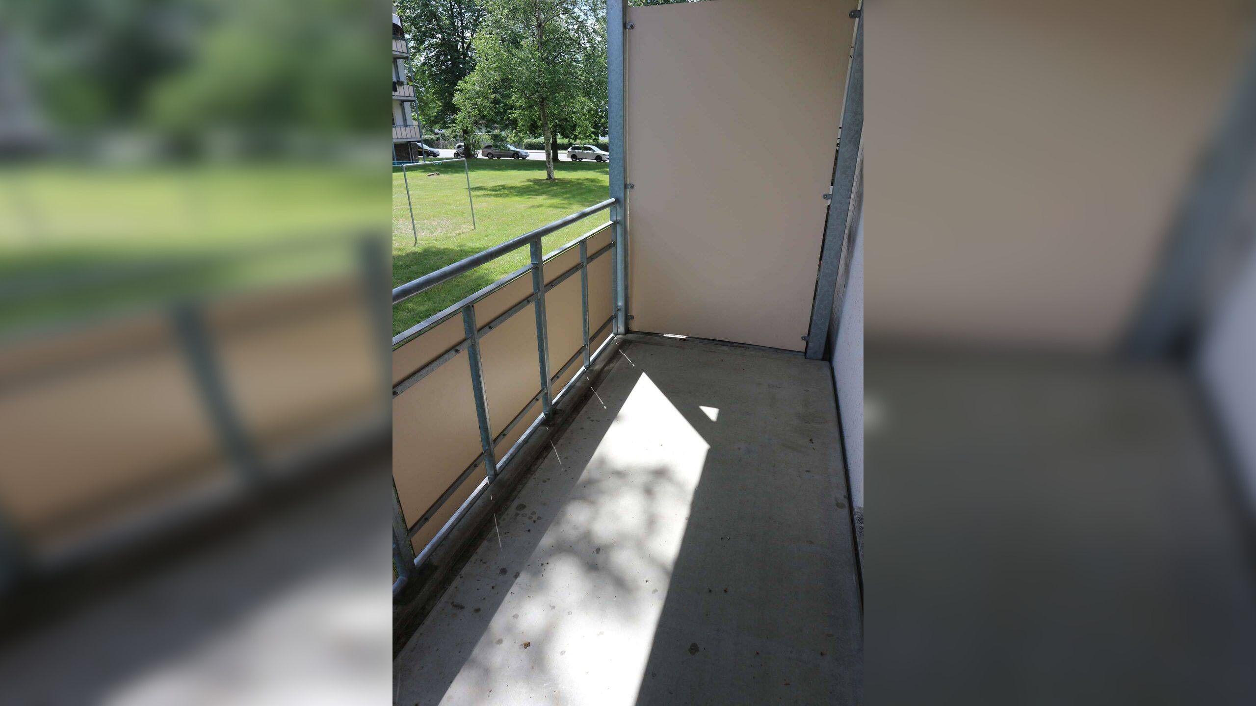 1. OG – Balkon / große Küche / Bad mit Dusche / frei ab 1.9. – Chemnitz – Vorschaubild 3