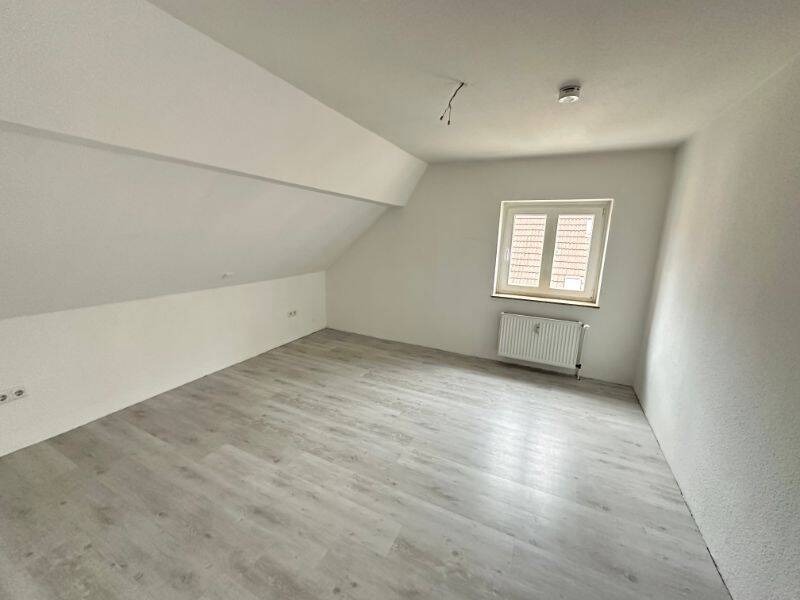 NUR mit WBS ! Möbel rein und fertig ! Traumwohnung im Grünen ! – 45891 Gelsenkirchen – Vorschaubild 4