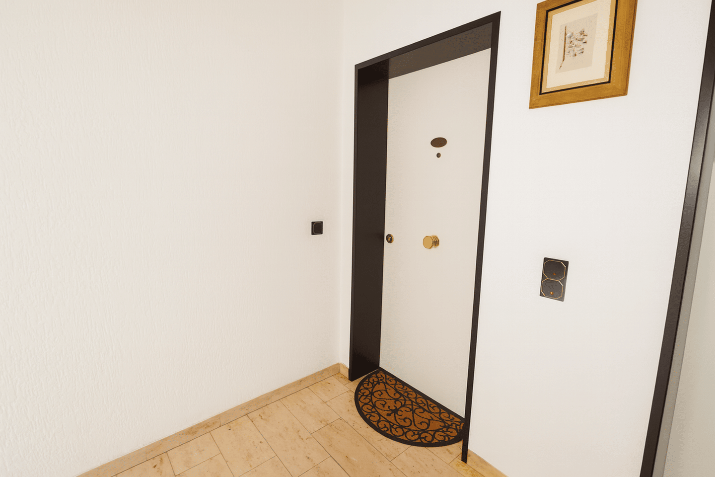 Elegante Maisonette in Krefeld: Ihr luxuriöser Rückzugsort mit Kamin und Balkon – 47803 Krefeld – Vorschaubild 3