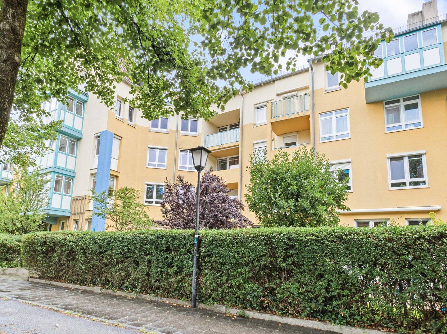 Freimann – Hell. Gepflegt. Zeitlos. – Sonnenloggia zur Erholung! – 80939 München – Vorschaubild 4