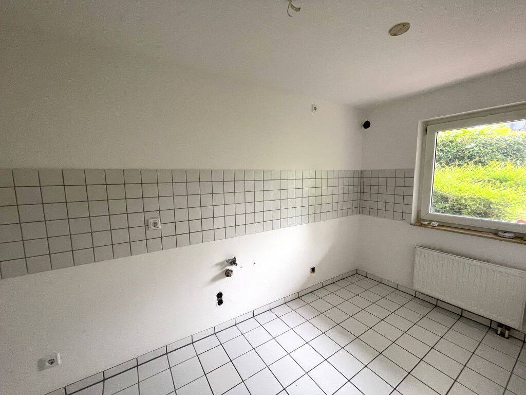 Renovierte und ruhig gelegene Wohnung mit Balkon (Souterrain)! – 52080 Aachen – Vorschaubild 3