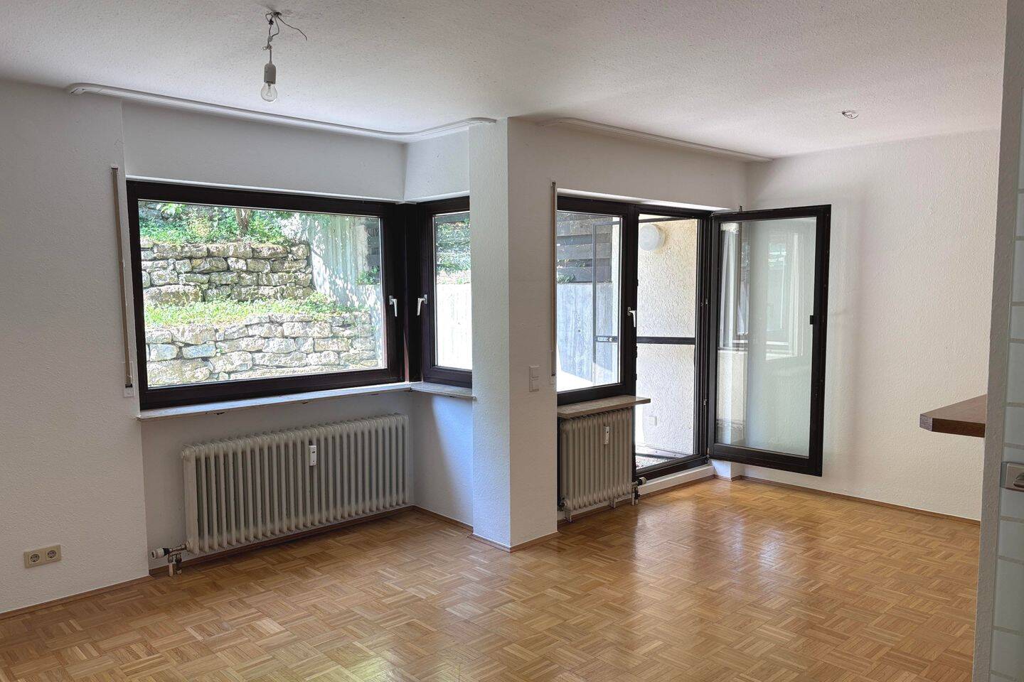 Gemütliche 2-Zimmer-Wohnung mit Terrasse, Hobbyraum & Blick ins Grüne – 70329 Stuttgart – Vorschaubild 3