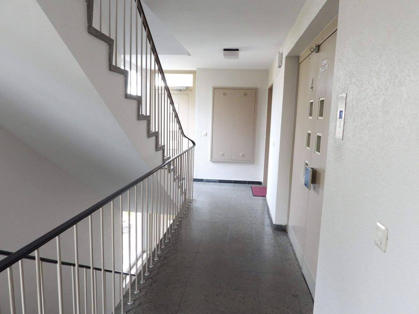 Machen Sie Ihren Traum von 4 eigenen Wänden wahr!!! Gemütliche 2 Zimmerwohnung mit Balkon – Nürnberg – Vorschaubild 3