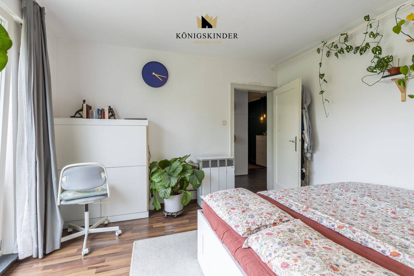 Zentral, hell und mit Balkon: 2-Zimmer-Wohnung mit Garage in Stuttgart-Bad Cannstatt – 70372 Stuttgart – Vorschaubild 3