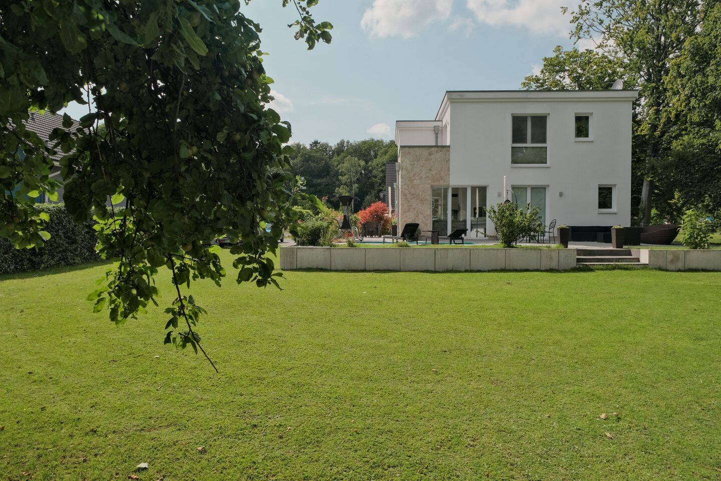 Elegante Stadtvilla mit eigener Pferdekoppel – 22397 Hamburg – Vorschaubild 4
