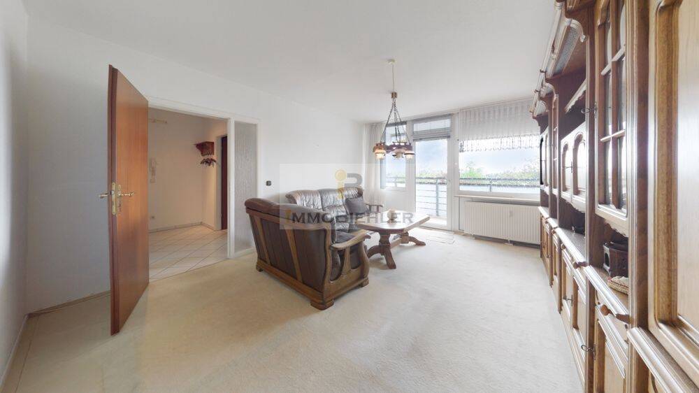 Sonnenbalkon, Panoramablick, Tiefgarage – Ihr neues Zuhause wartet! – 51109 Köln – Vorschaubild 4