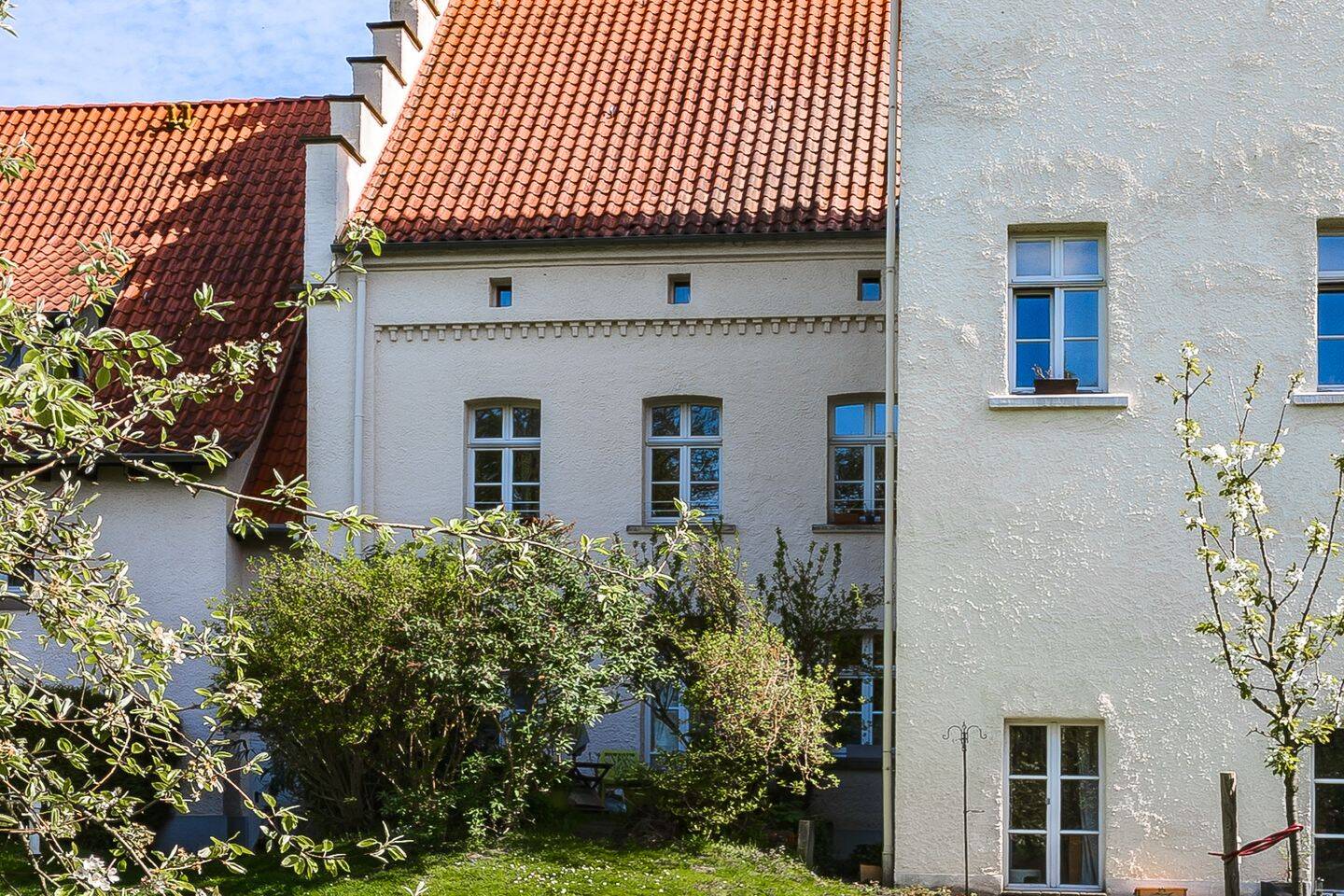 Apartment im ehemaligen Rittergut – private Parkanlage – Teich – Sehr Gepflegt – 44289 Dortmund – Vorschaubild 3