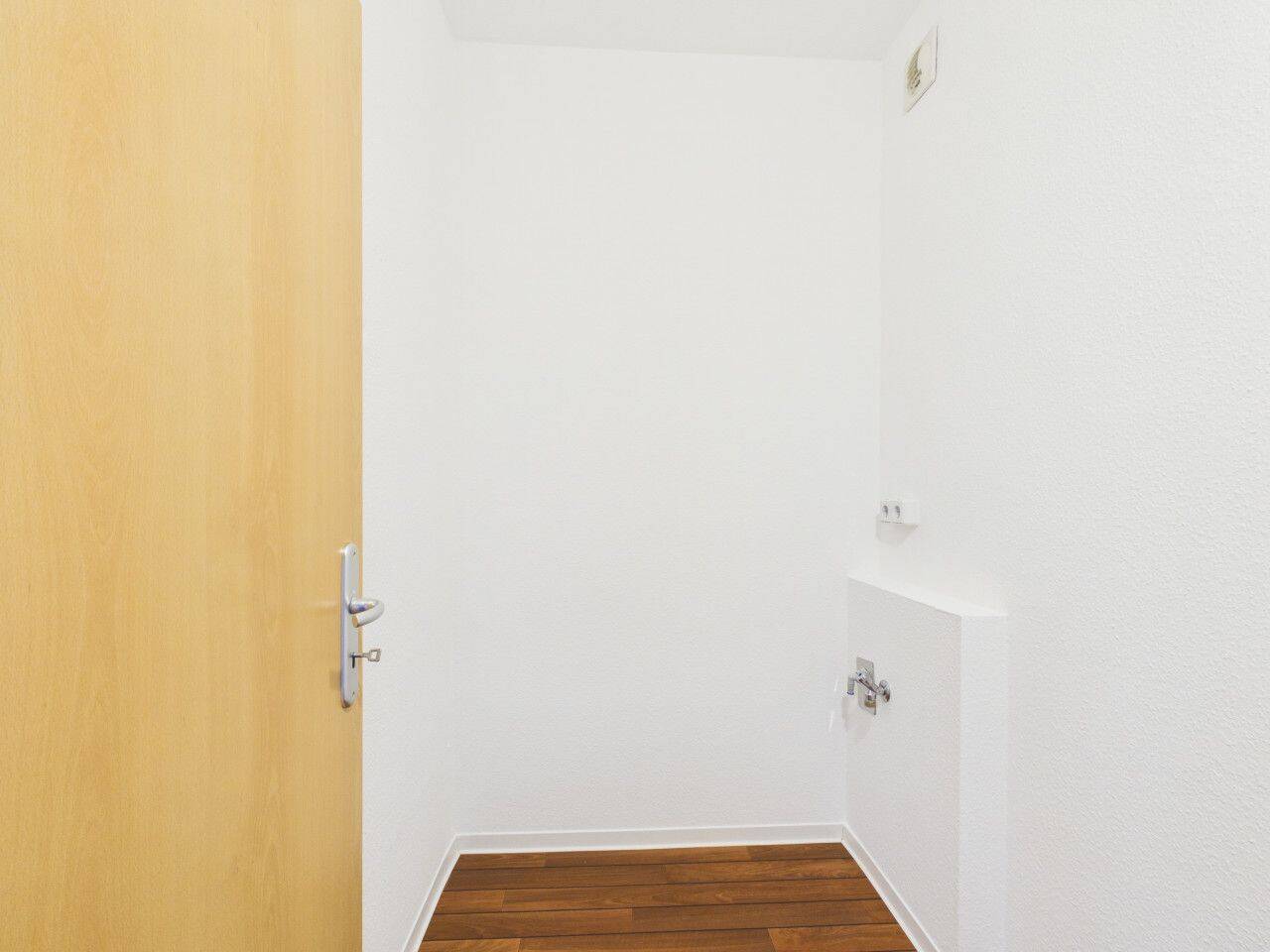 2-Raum-Wohnung mit Balkon auf dem südlichen Sonnenberg – Chemnitz – Vorschaubild 3