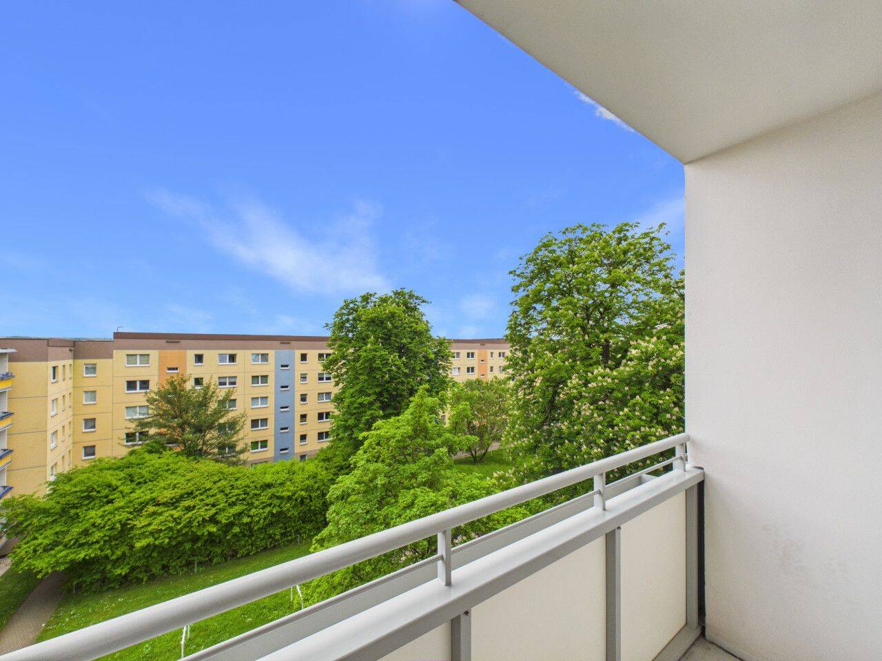 1-Raum-Wohnung mit Balkon auf dem südlichen Sonnenberg – Chemnitz – Vorschaubild 3