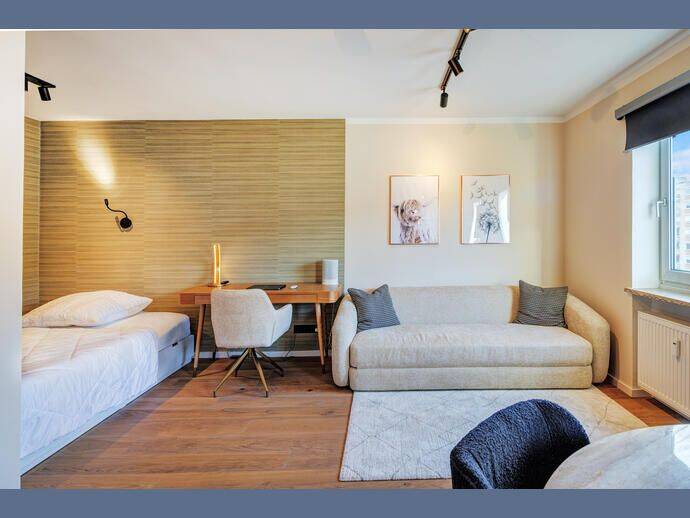 Möbliert: Modernes und gut geschnittenes Apartment – München – Vorschaubild 3