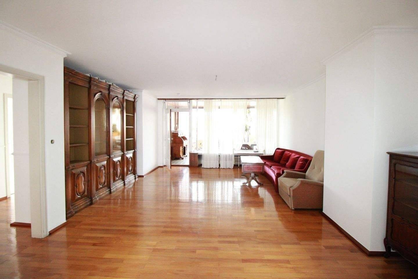 Großzügige Wohnung mit Wintergarten und Hofgarten zentral in Eppelborn – 66571 Eppelborn – Vorschaubild 3