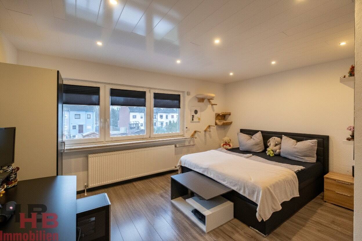 Modernisiertes RMH mit hochwertiger Ausstattung, neuer Elektrik und modernem Gartenbereich – 28325 Bremen – Vorschaubild 3