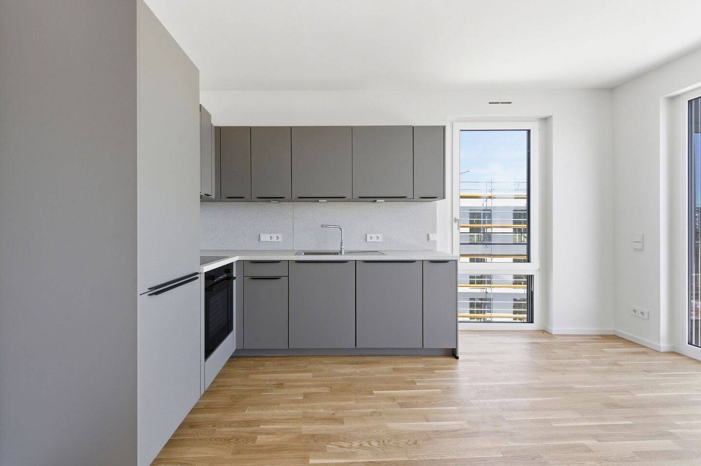4-Zi-Wohnung mit EBK, Stellplatz und hochwertiger Ausstattung – München – Vorschaubild 6