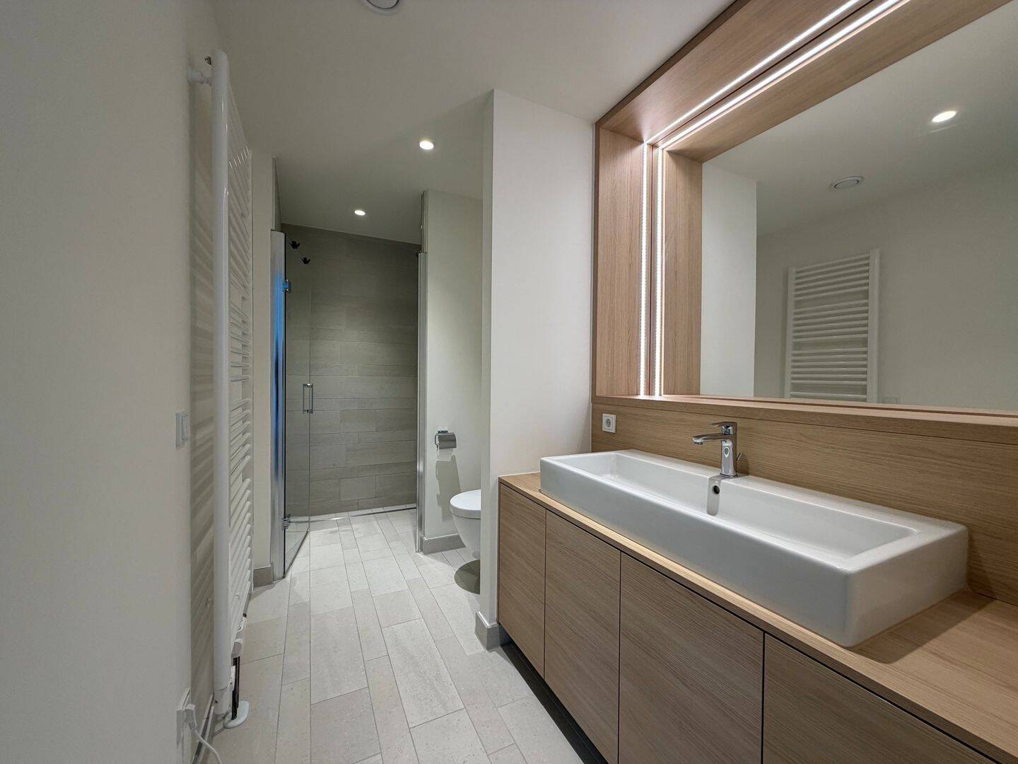 Einzigartige 4-Zimmer-Penthousewohnung an der Elbspitze – 20457 Hamburg – Vorschaubild 3