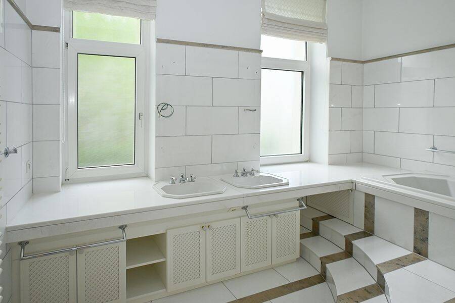 Stilvolle, modernisierte Altbauwohnung in einer Villa in unmittelbarer Nähe der Herrenhäuser Gärten! – 30419 Hannover – Vorschaubild 4