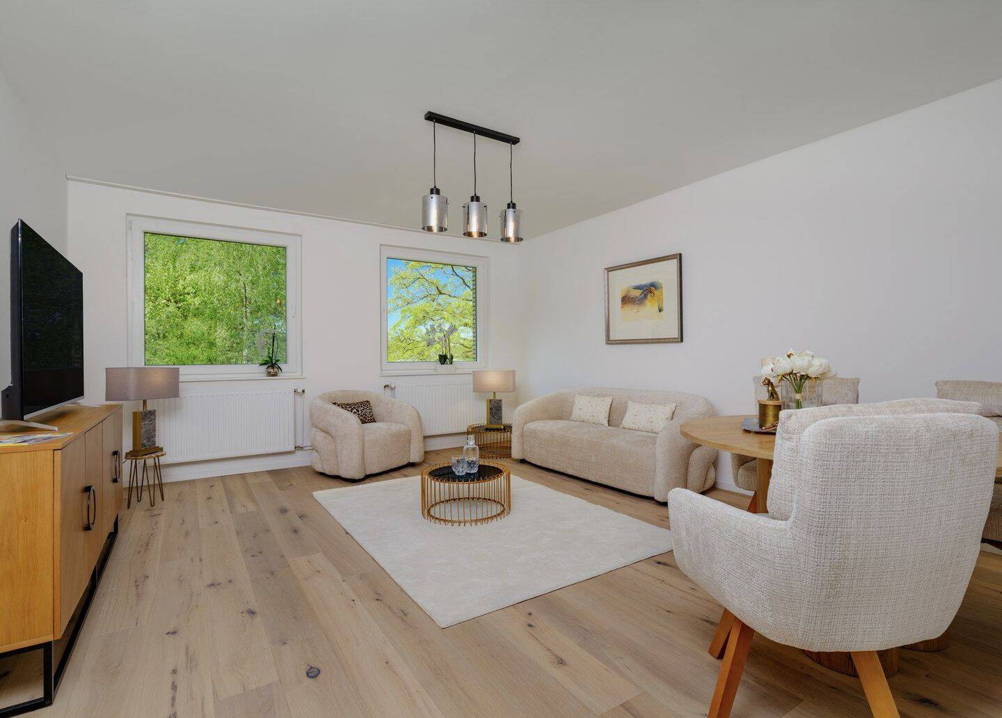 Erstbezug nach Sanierung | Stilvolle 3-Zimmer-Endetagenwohnung mit Loggia in Hamburg-Sasel – 22395 Hamburg – Vorschaubild 3