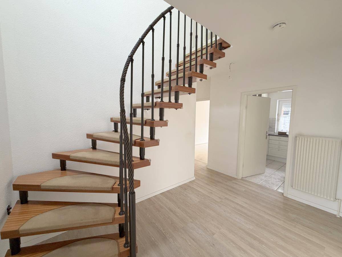 Ruhige Lage – Maisonette-Wohnung mit sonnigem Balkon und Blick ins Grüne – 22395 Hamburg – Vorschaubild 4