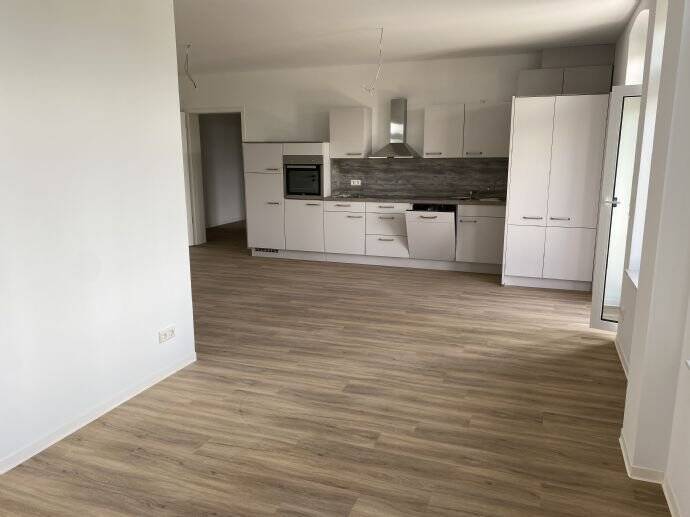 Hochwertig projektierte 4-Zimmerwohnung mit EBK, Balkon und Fußbodenheizung zu vermieten! – Magdeburg – Vorschaubild 3