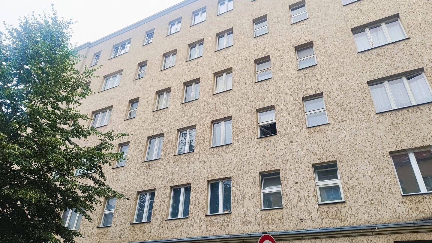 Renoviert und bezugsfreie Altbauwohnung -nahe Schloss Charlottenburg – – 10589 Berlin – Vorschaubild 3