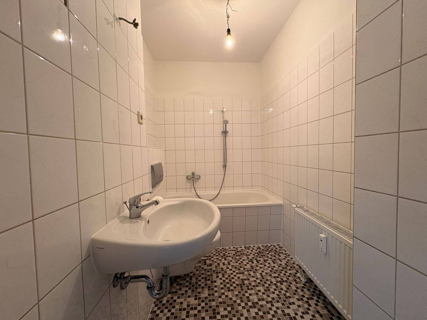 3 Raumwohnung mit neuem Boden in Hilbersdorf! – Chemnitz – Vorschaubild 4