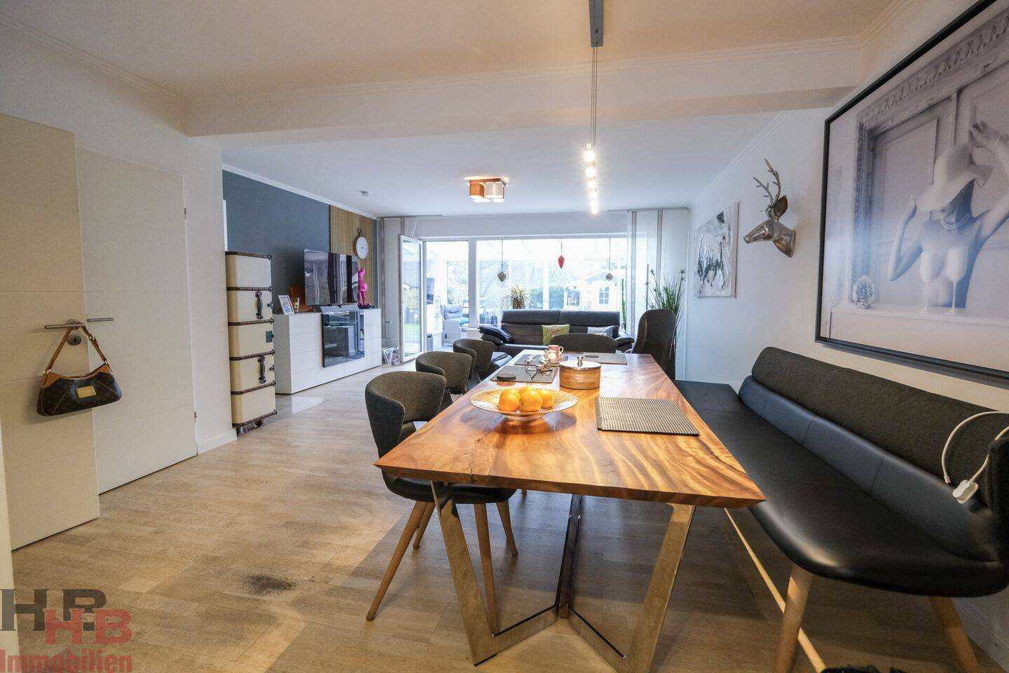 Exklusiv saniertes RMH mit knapp 190 m² Gesamtfläche in Sackgassenlage – 28307 Bremen – Vorschaubild 3
