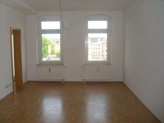 EBK Abkauf mögl. – Balkon am Wohnbereich – im 2. OG _ Frei ab 1.8.26 – Chemnitz – Vorschaubild 4